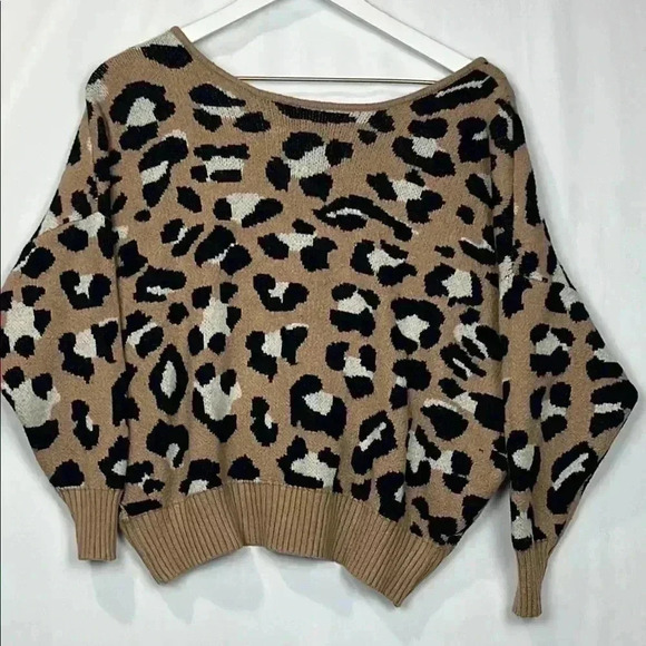 Entro Womens Sweater S Brown Black White Animal Print Pullover Open Back w/Tie - Picture 1 of 14
